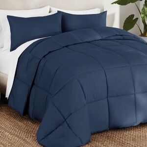 3-Piece Down Alternative Comforter Set Navy Blue Bedding Set